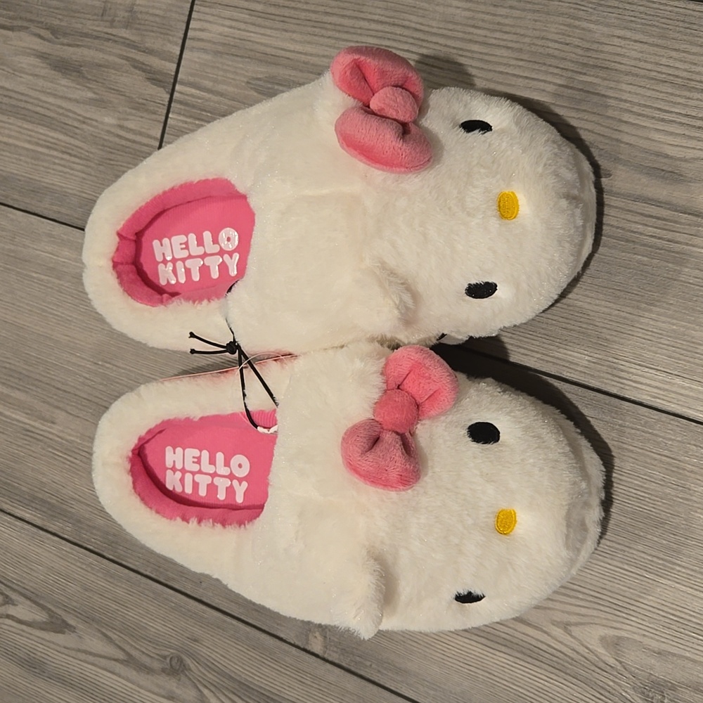 Hello Kitty House Slippers
